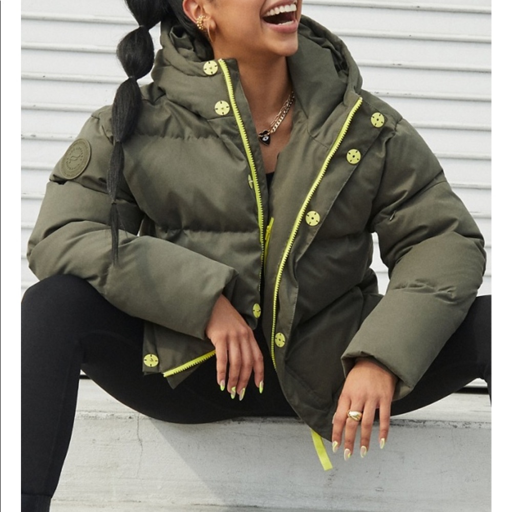 New fabletics puffer coat zips off into bomber jacket oversized coat or jacket.